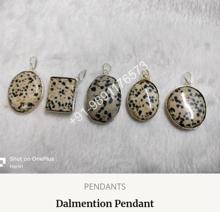 DALMENTION PENDANT (2)